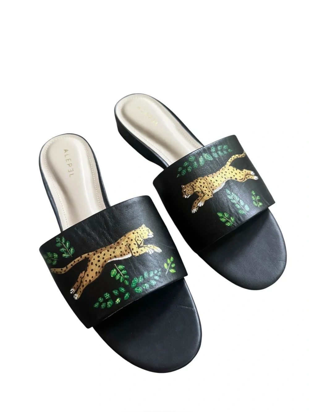 Alepel Golden Leopards Hand Painted Slides Black 8 NWOT